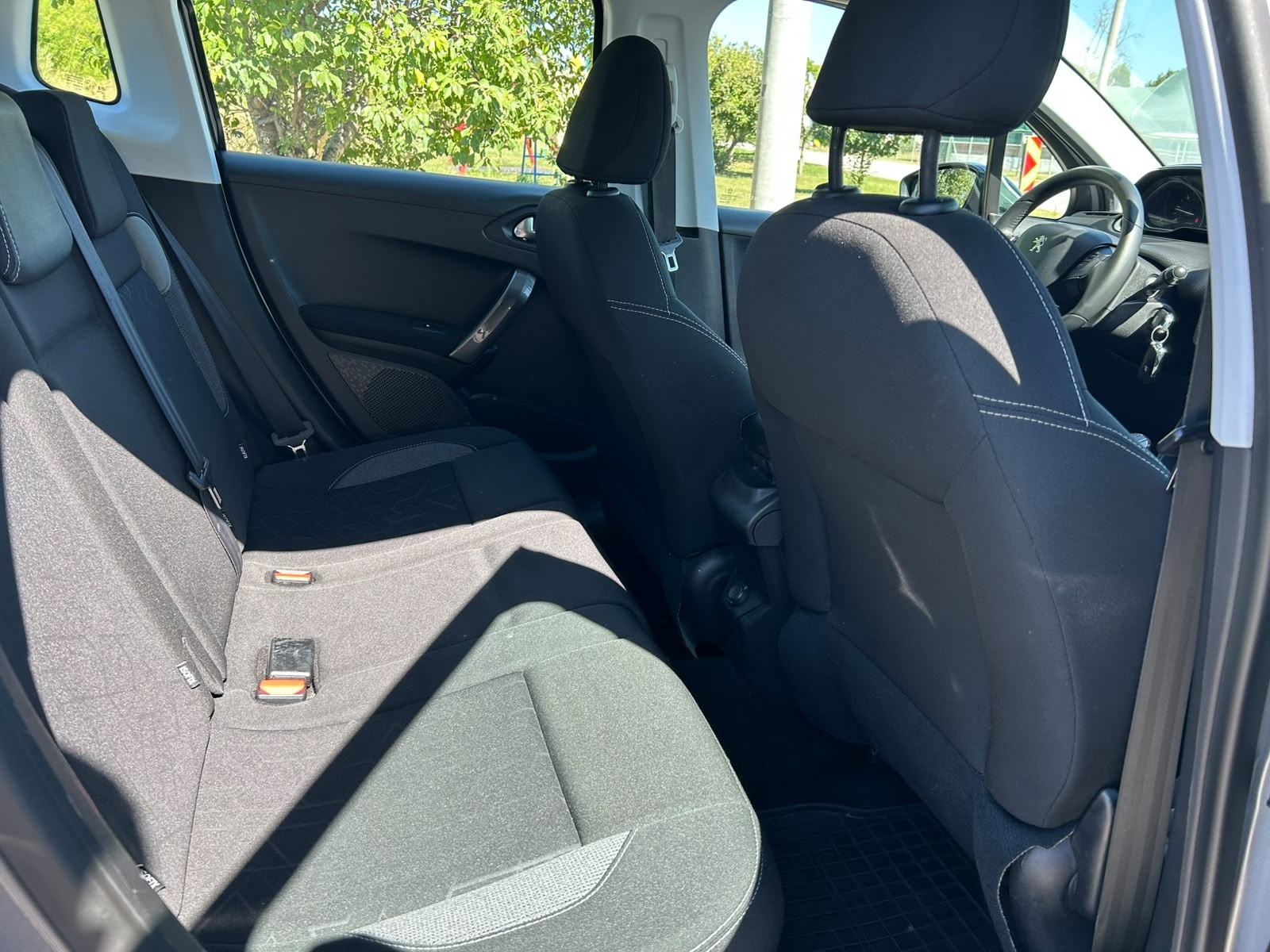 Peugeot 2008 1,6 HDI, redizajn 2017.g, 100ks, EURO VI, fotografija 10