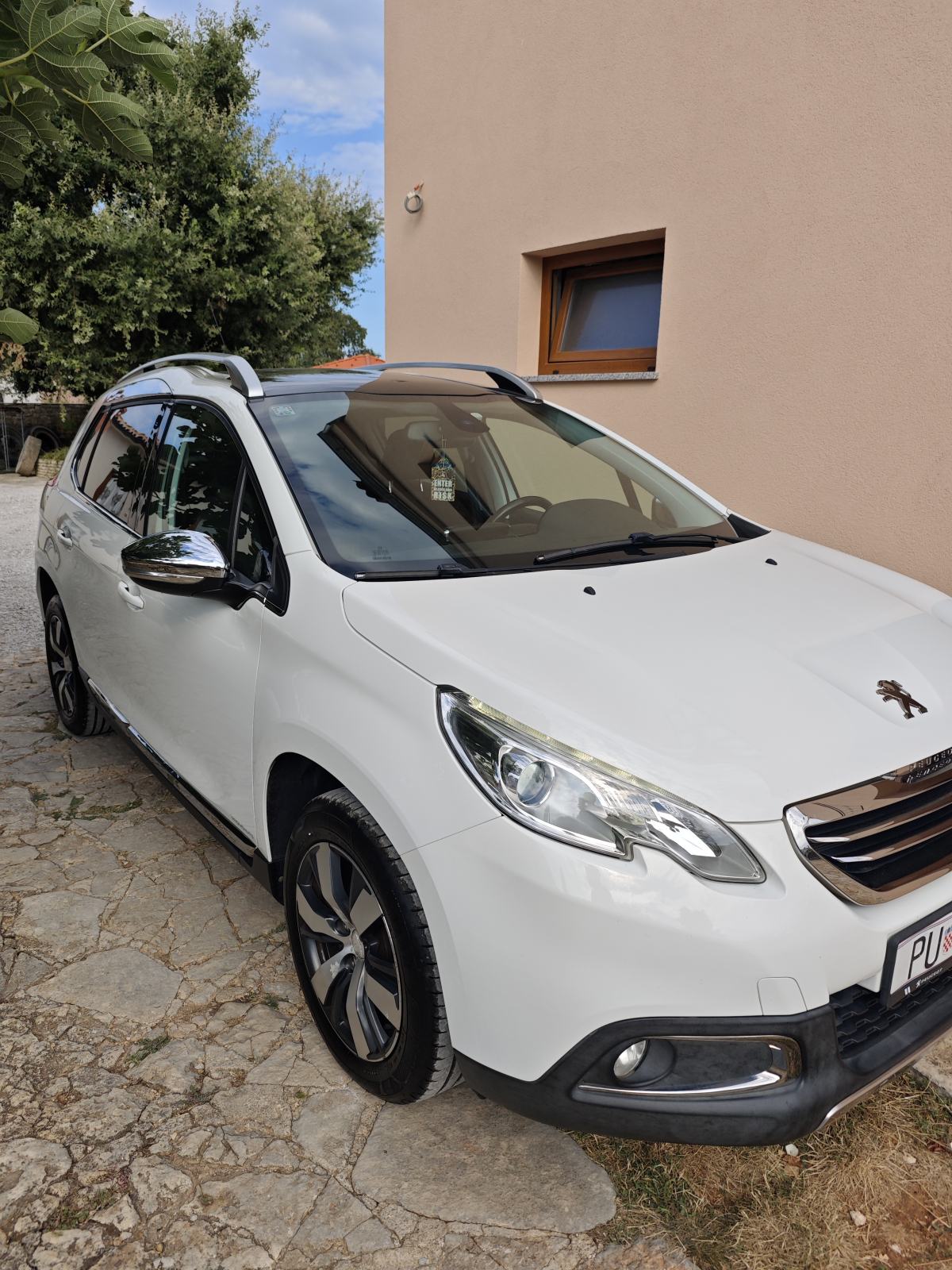 Peugeot 2008 1.6 HDi, fotografija 2