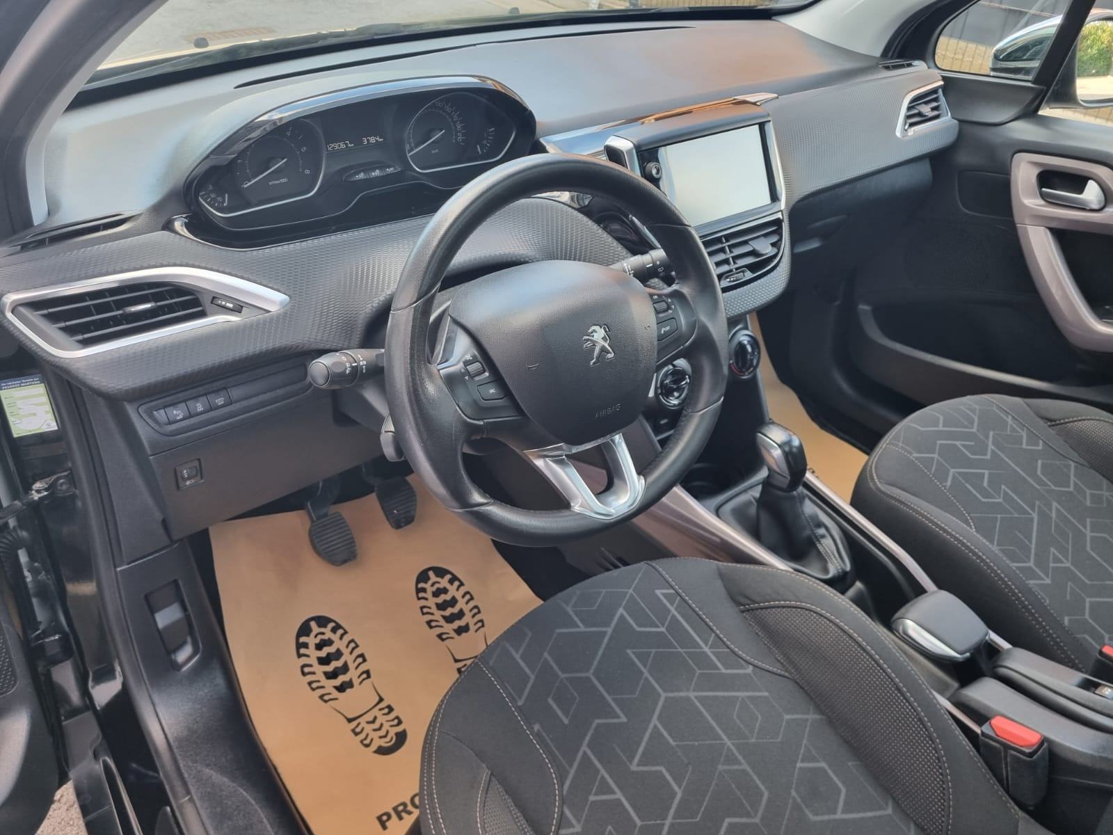 Peugeot 2008 1,6 HDi STYLE *PANORAMA - TEMPOMAT - 12 MJ JAMSTVO*, fotografija 13