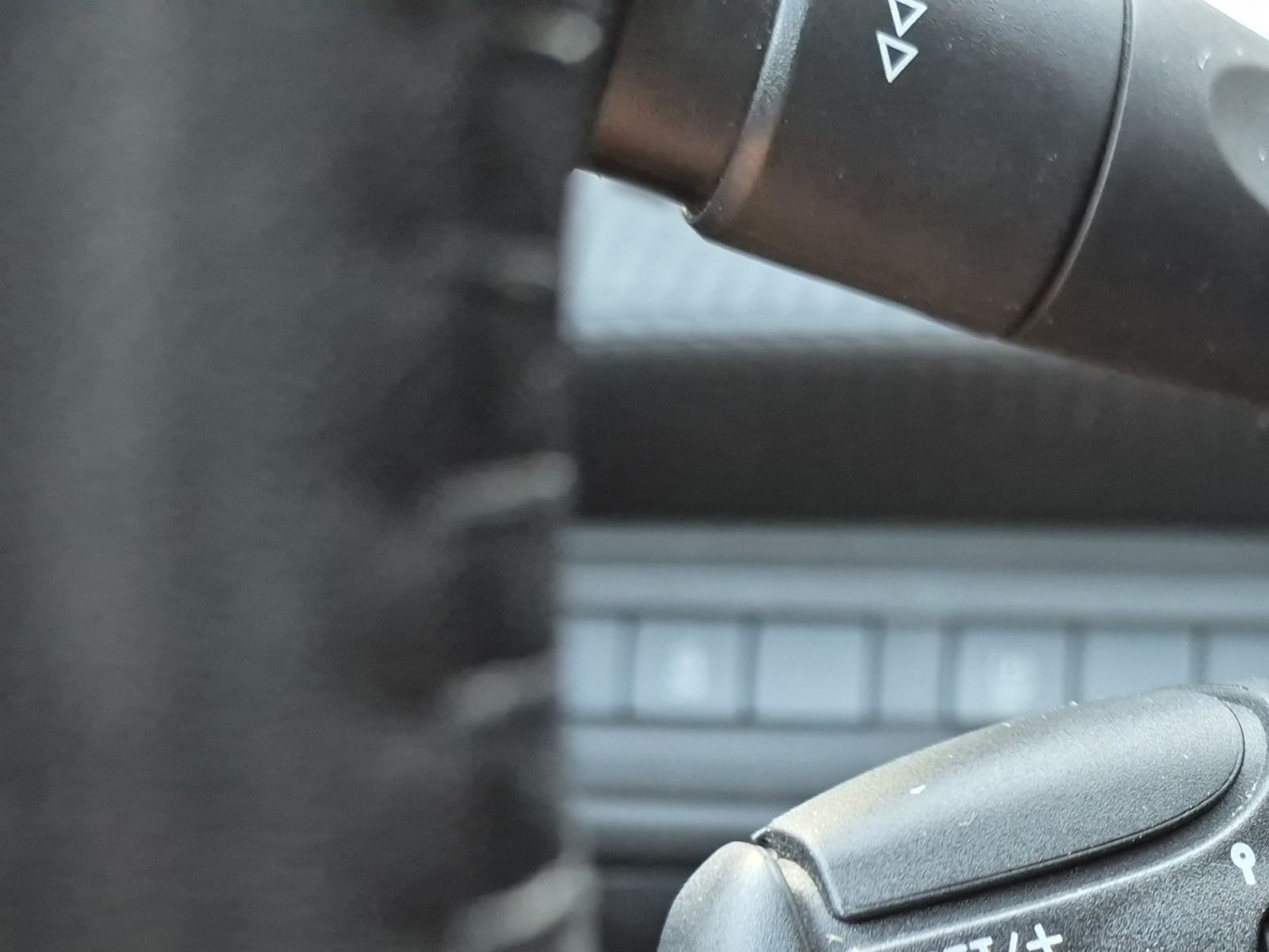 Peugeot 2008 ACTIVE 1.6 VTi 120PS M5-SLOVENSKI-1.LASTNIK-VK, fotografija 12