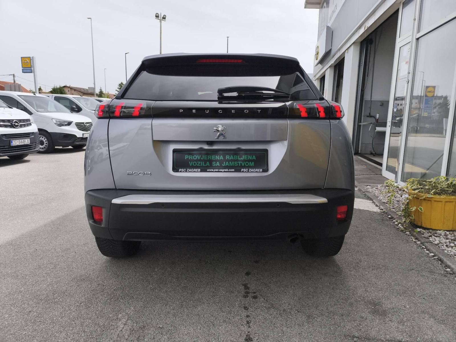 Peugeot 2008 Allure 1.2 Turbo 74kW - 1 godina garancije!, fotografija 4