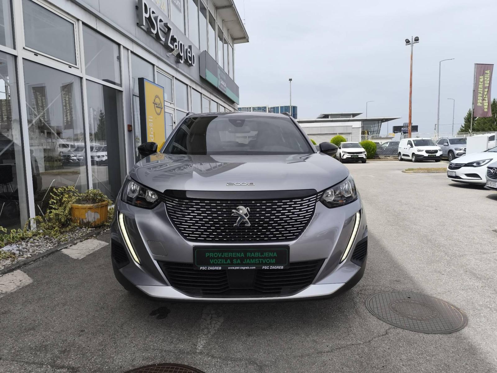Peugeot 2008 Allure 1.2 Turbo 74kW - 1 godina garancije!, fotografija 7