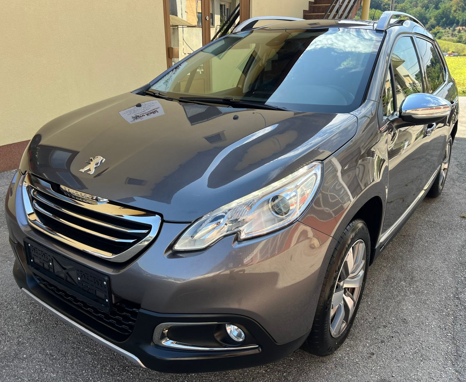 Peugeot 2008 Allure 1.6 eHDi, 115ks, samo 102tkm, 2014.god, TOP STANJE, fotografija 2