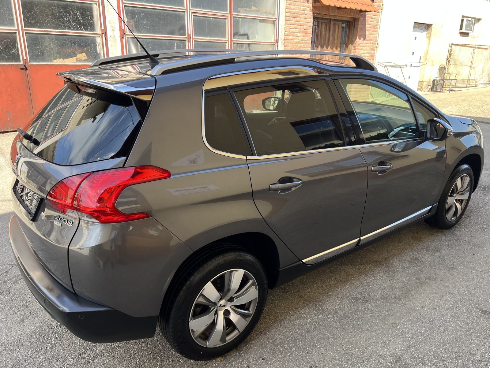 Peugeot 2008 Allure 1.6 eHDi, 115ks, samo 102tkm, 2014.god, TOP STANJE, fotografija 7