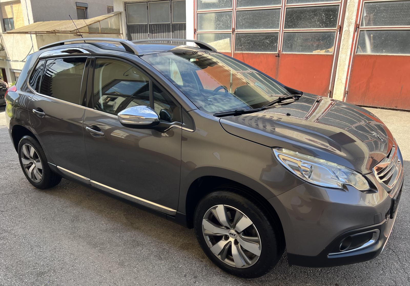 Peugeot 2008 Allure 1.6 eHDi, 115ks, samo 102tkm, 2014.god, TOP STANJE, fotografija 8