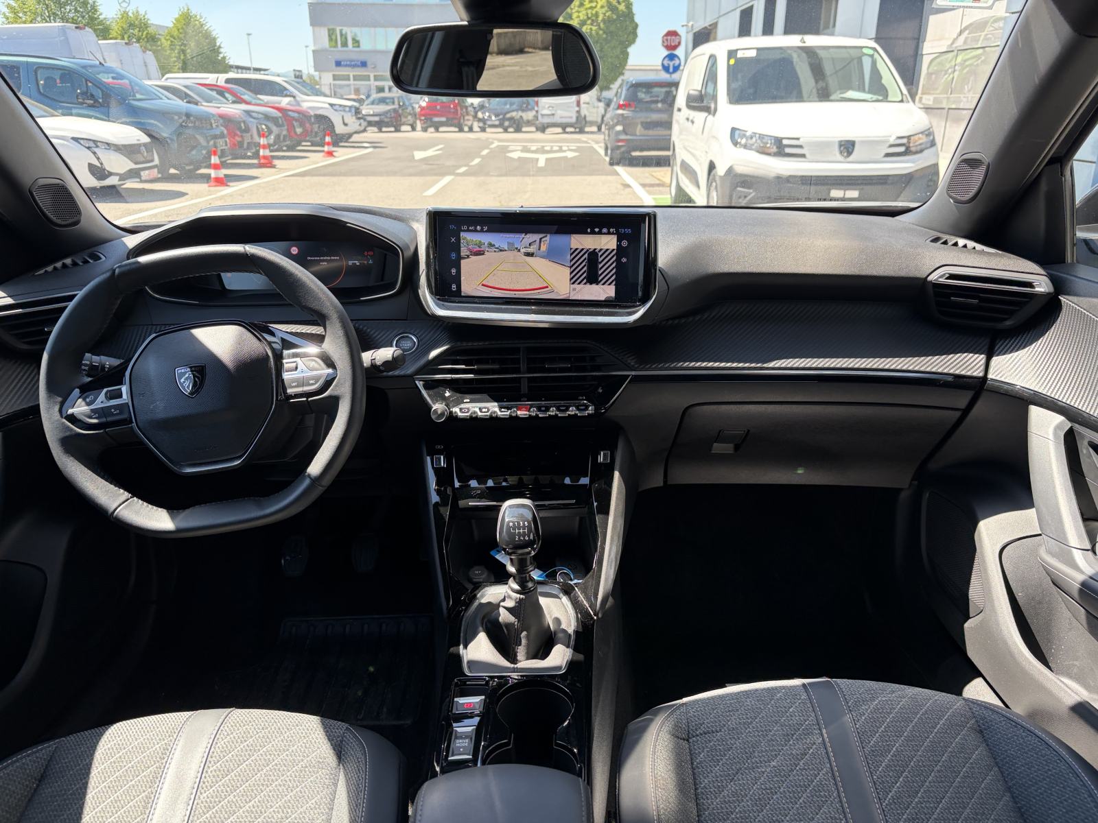 Peugeot 2008 ALLURE BUSINESS 1,2 PURETECH 100, fotografija 7