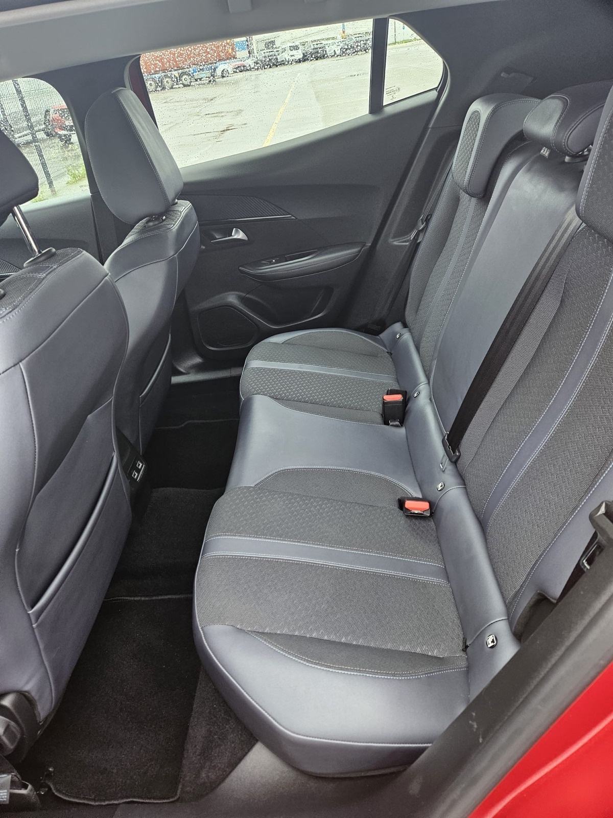 Peugeot 2008 #ALLURE#JAMSTVO#U SUSTAVU PDV-A#LEASING BEZ UČEŠĆA#, fotografija 12