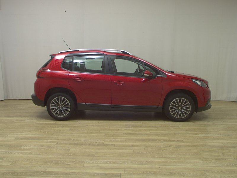 Peugeot 2008 automatik • panorama • senzori za parkiranje straga, fotografija 1