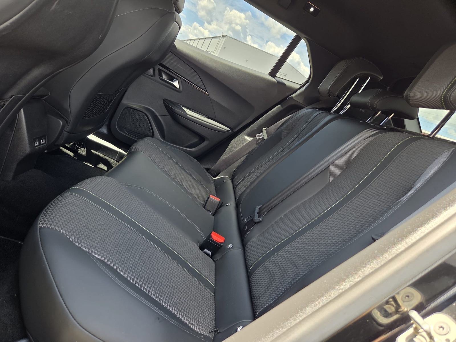 Peugeot 2008#GT#Automatik#Servisna#Jamstvo#, fotografija 19
