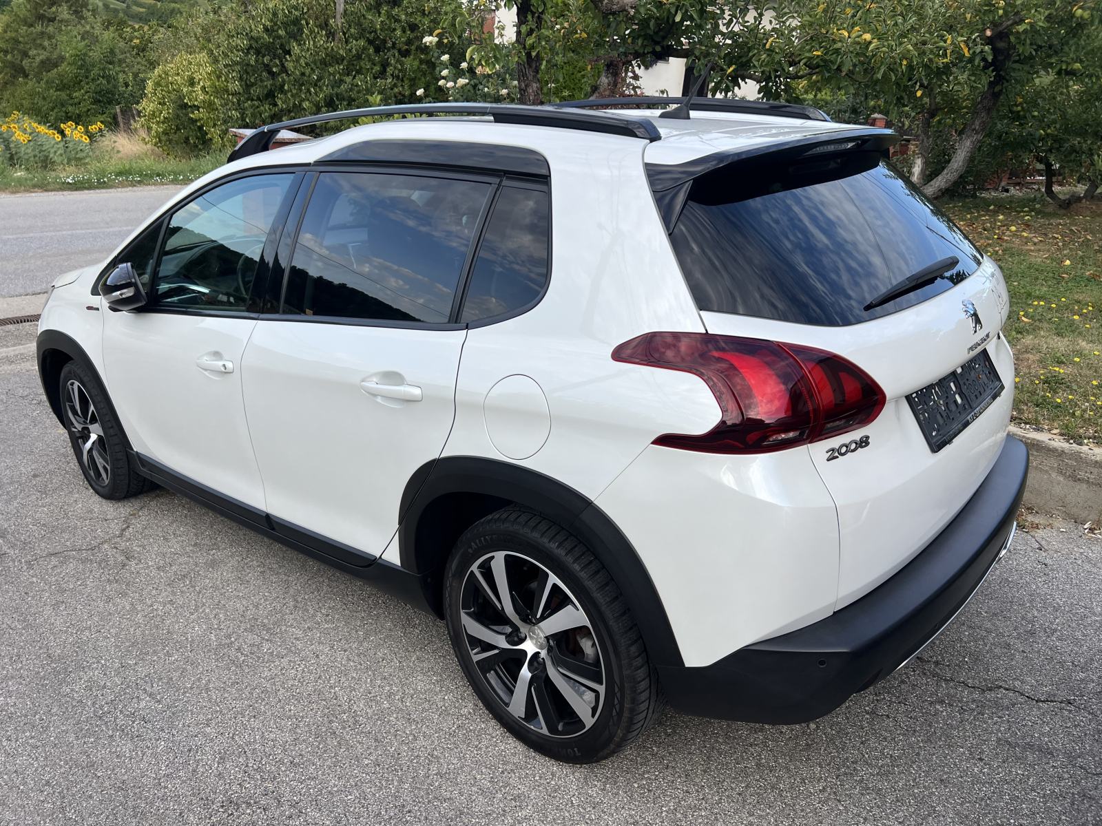 Peugeot 2008 GT LINE 1.6 BlueHDI, 120ks, 2016., samo 103tkm, TOP, fotografija 3