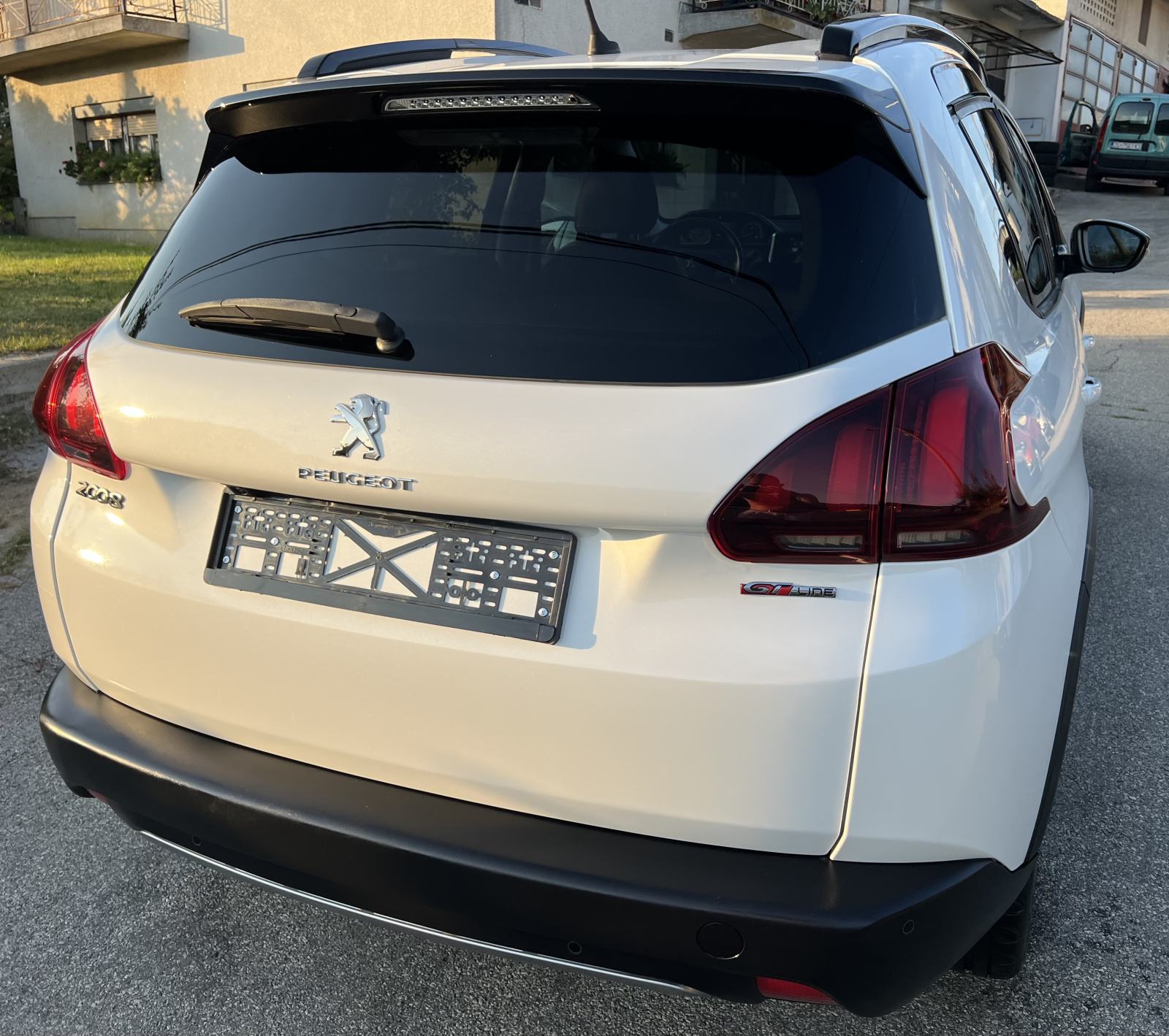 Peugeot 2008 GT LINE 1.6 BlueHDI, 120ks, 2016., samo 87tkm, PERLA, TOP, fotografija 6