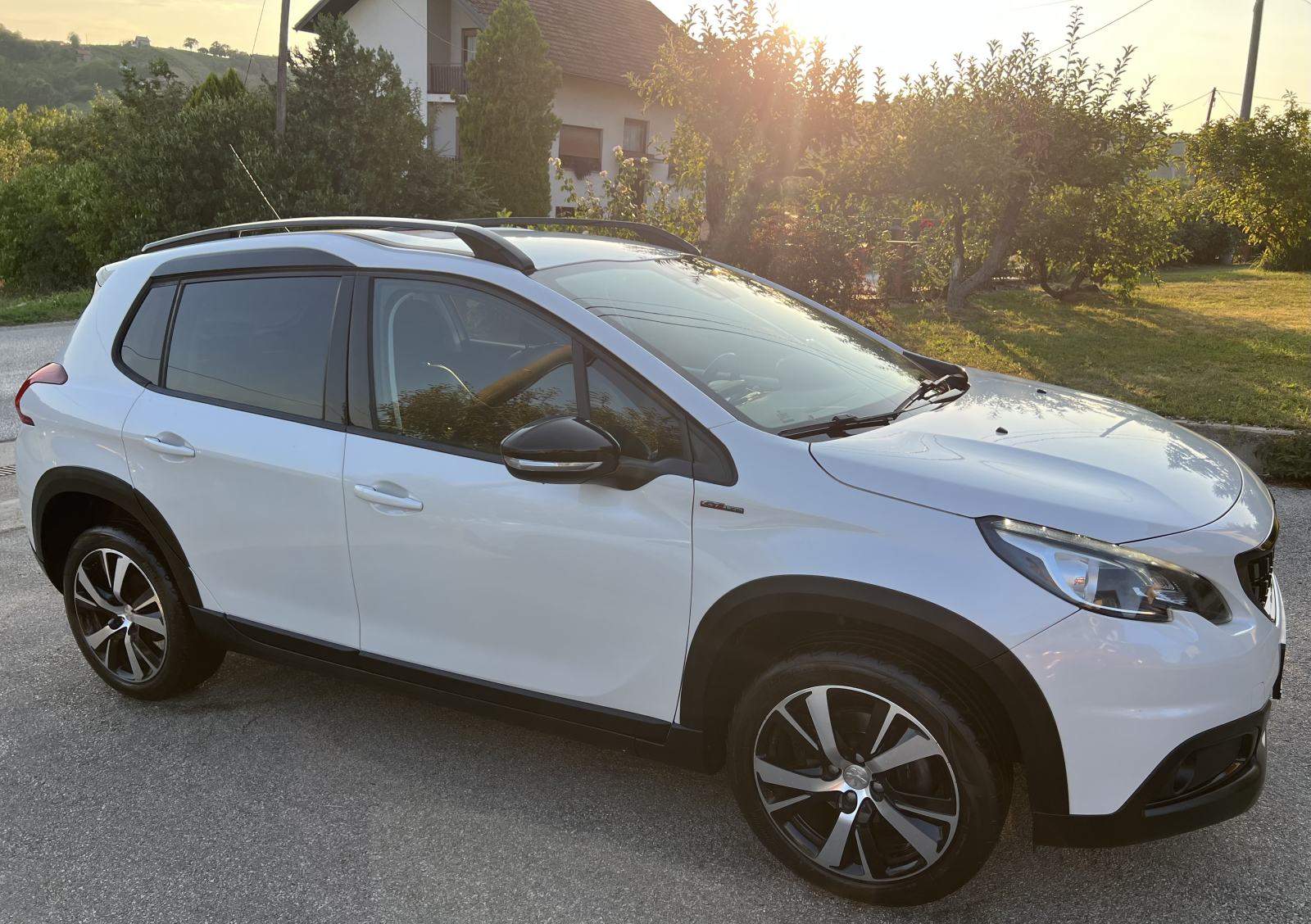 Peugeot 2008 GT LINE 1.6 BlueHDI, 120ks, 2016., samo 87tkm, PERLA, TOP, fotografija 8