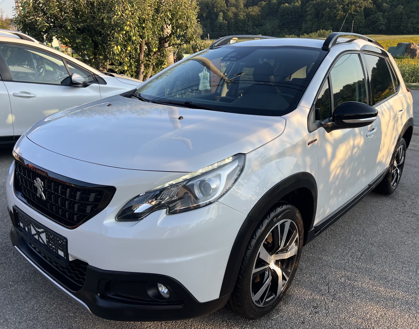 Peugeot 2008 GT LINE 1.6 BlueHDI, 120ks, 2016., samo 87tkm, PERLA, TOP, fotografija 2