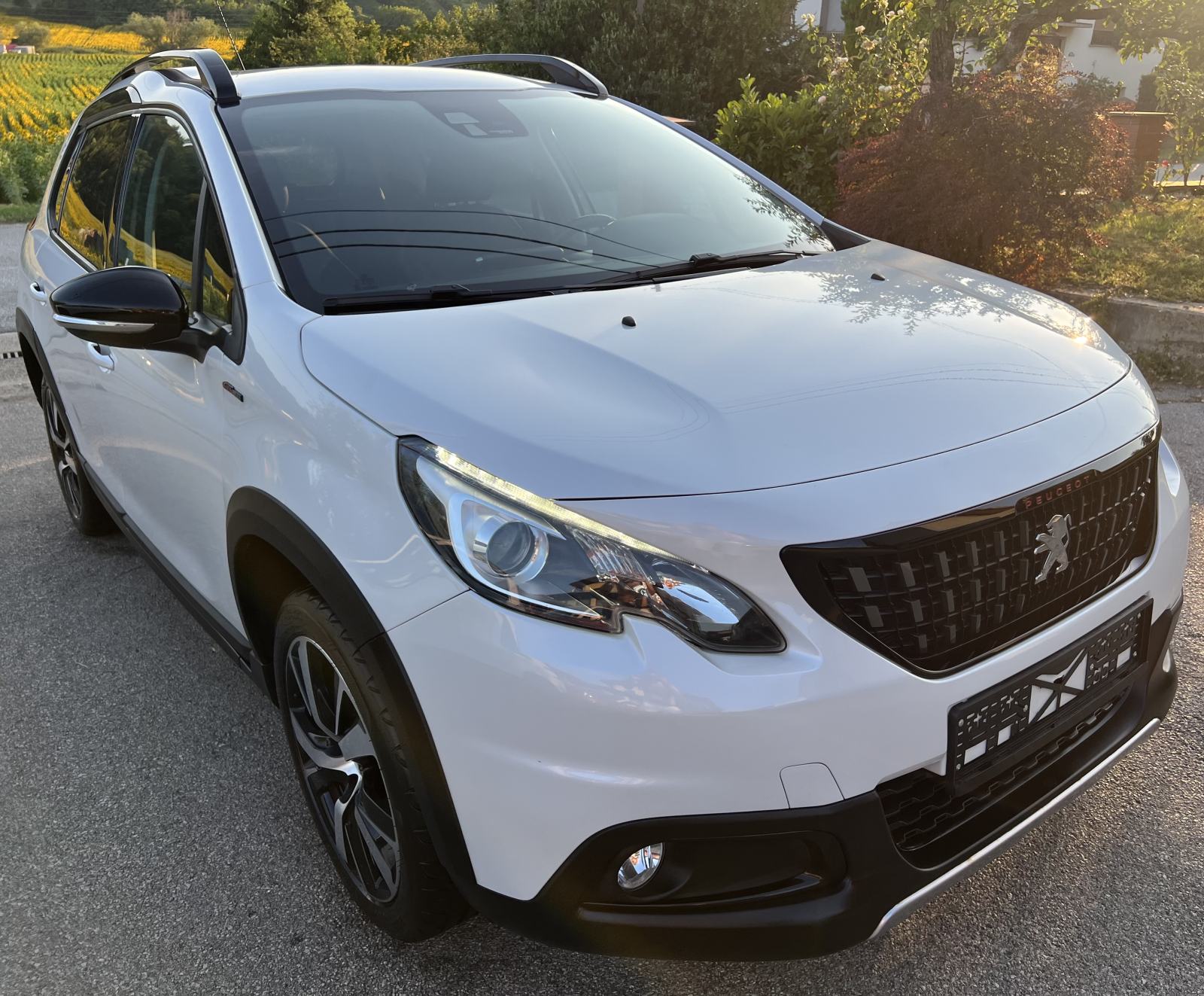 Peugeot 2008 GT LINE 1.6 BlueHDI, 120ks, 2016., samo 87tkm, PERLA, TOP, fotografija 9