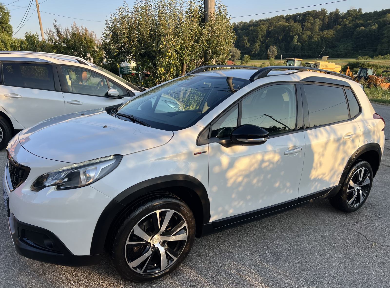 Peugeot 2008 GT LINE 1.6 BlueHDI, 120ks, 2016., samo 87tkm, PERLA, TOP, fotografija 3