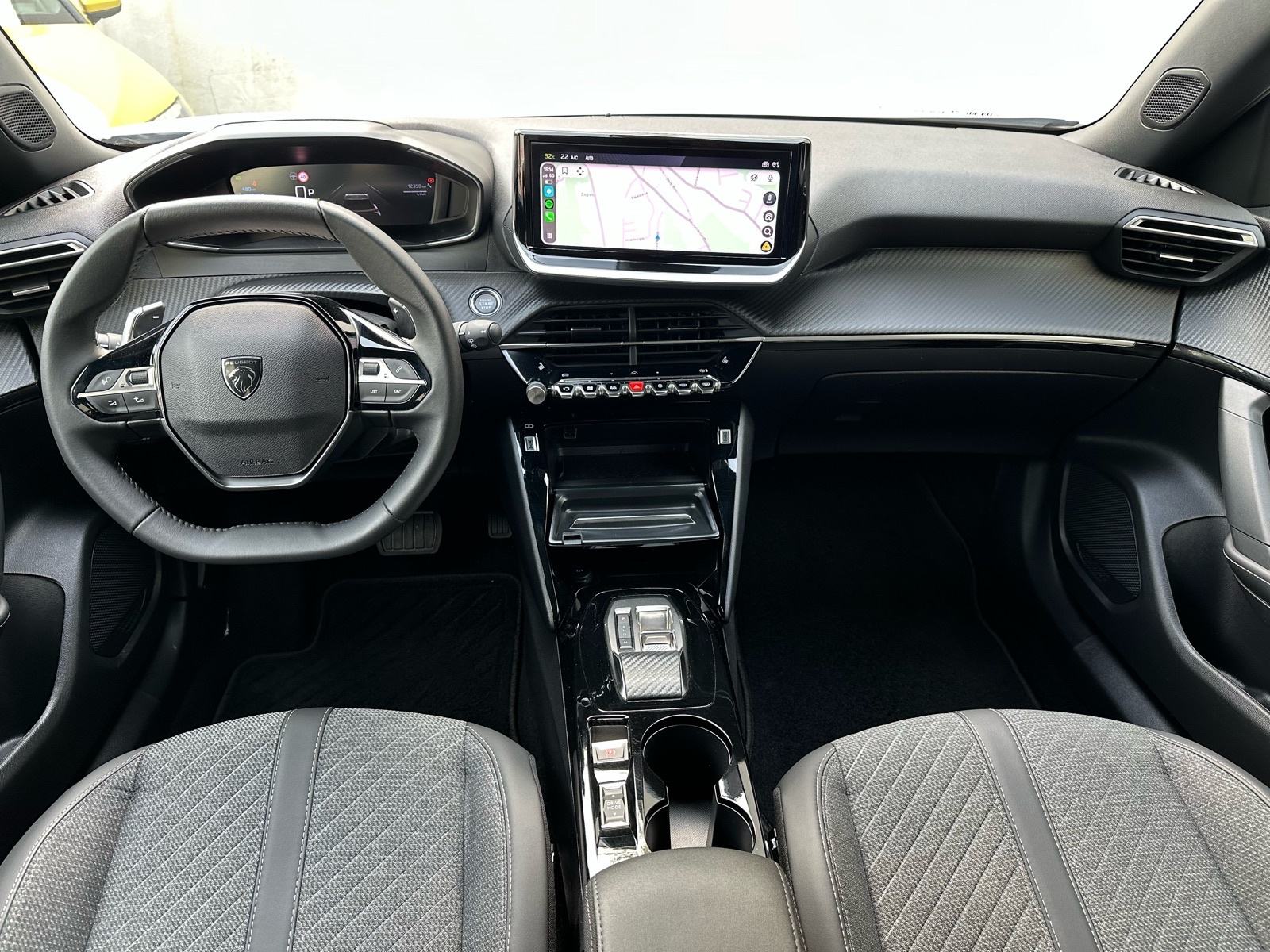 Peugeot 2008 HYBRID 145 DCS6 **5GOD/100TKM*KAMERA*GRIJANJE SJEDALA**, fotografija 5
