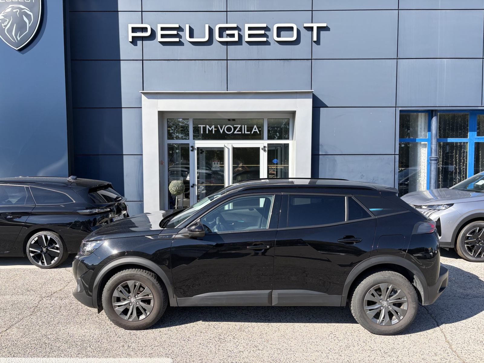 PEUGEOT 2008 STYLE 1,2 PURETECH 100, fotografija 3