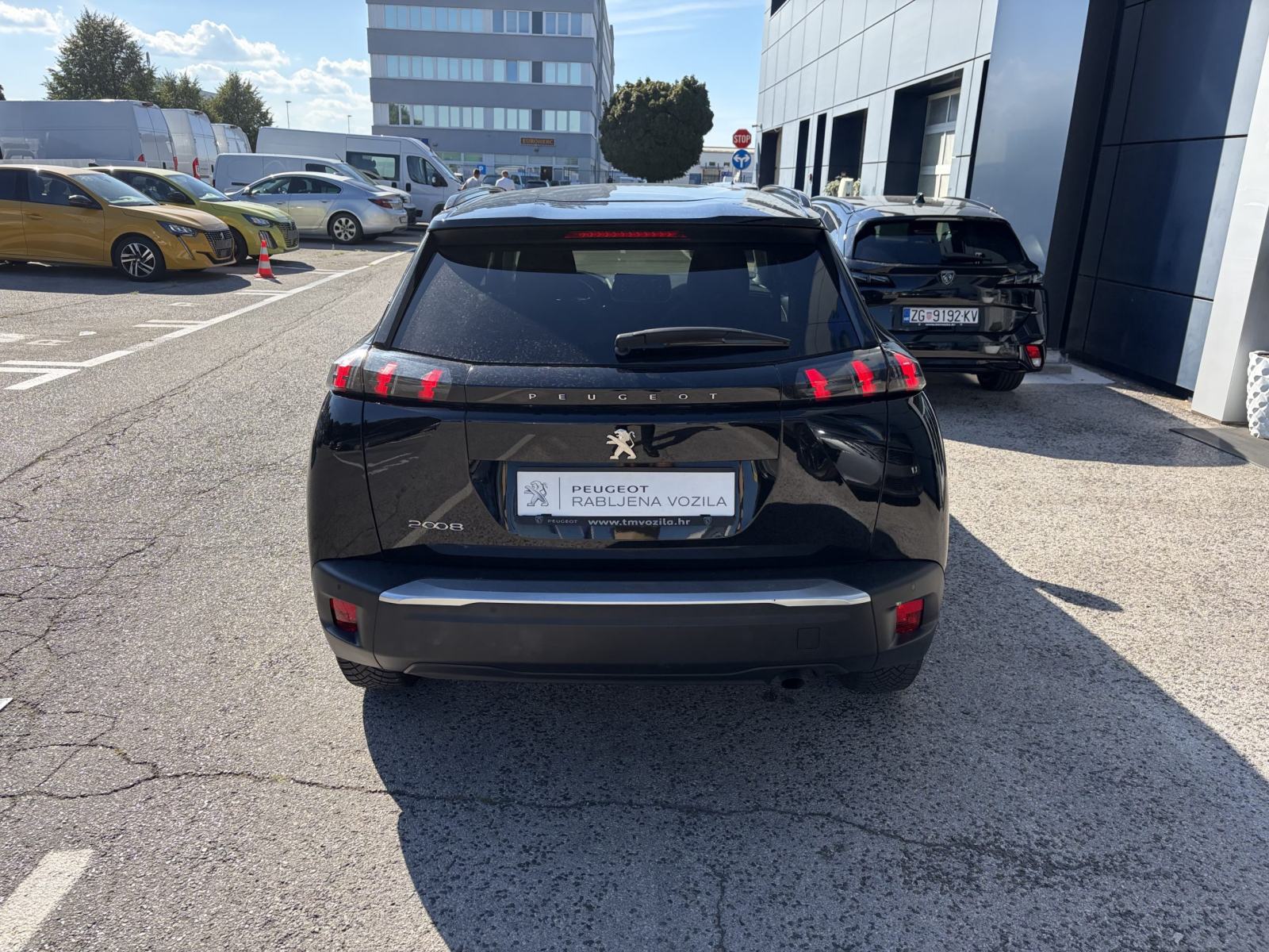 PEUGEOT 2008 STYLE 1,2 PURETECH 100, fotografija 5