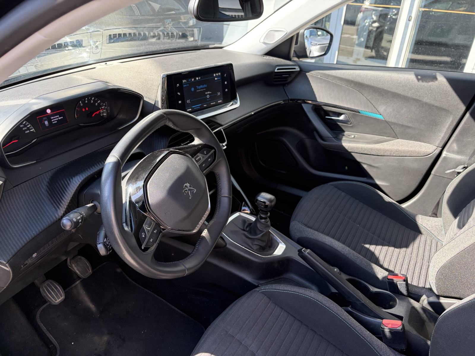 PEUGEOT 2008 STYLE 1,2 PURETECH 100, fotografija 7