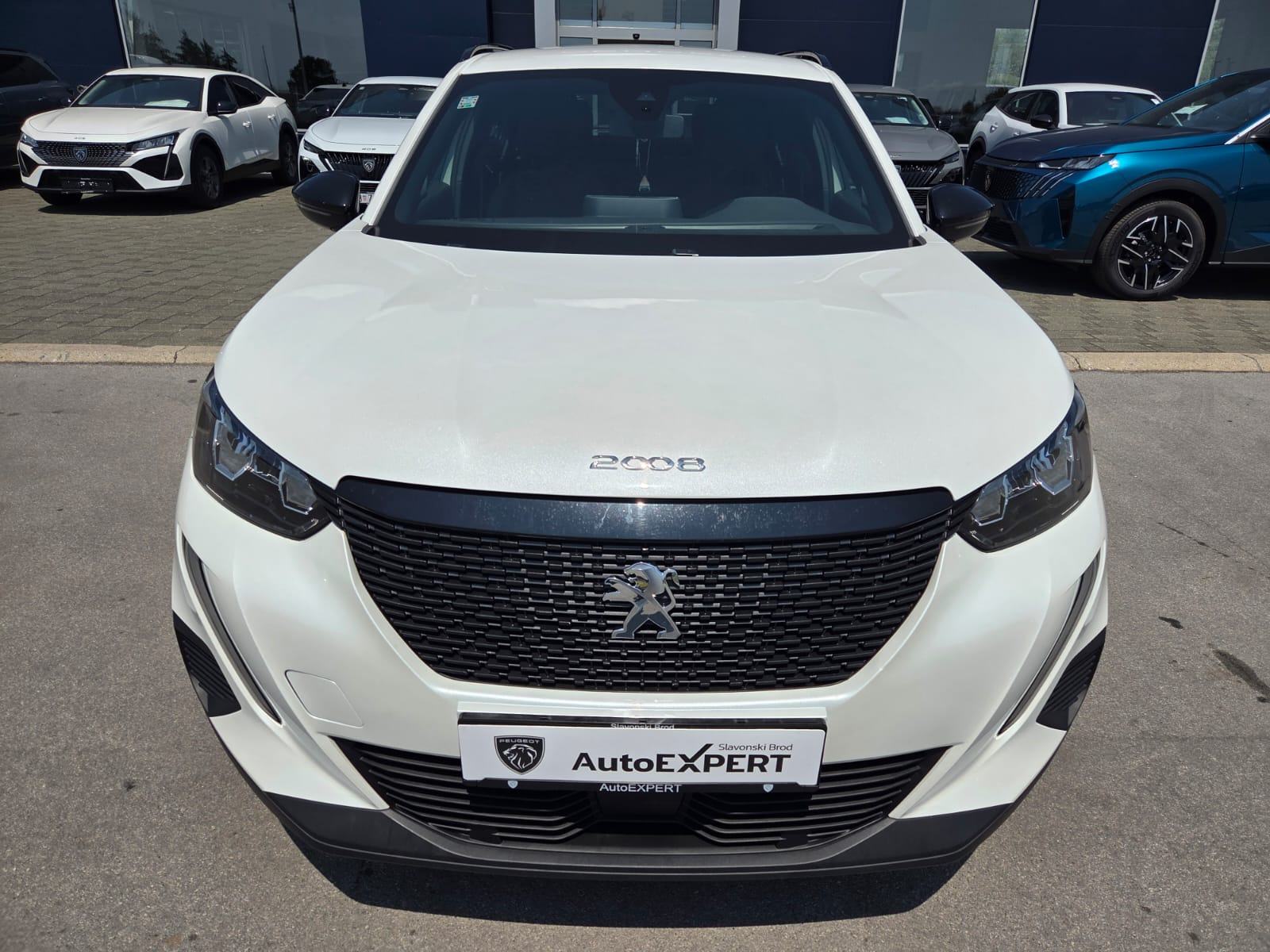 PEUGEOT 2008 STYLE 1,2 PURETECH 130 KS,AUTOMATIK, ODLIČAN, ...., fotografija 3