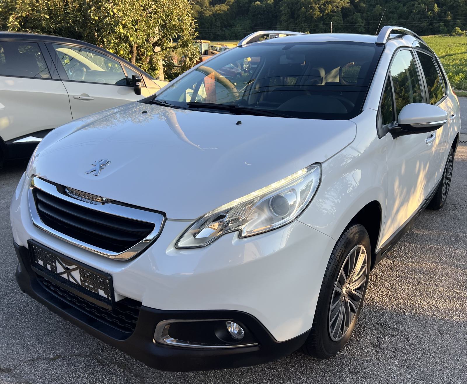 Peugeot 2008 Style 1.6eHDi, 2014.god, samo 79tkm, PERLA, LED, TOP, fotografija 2