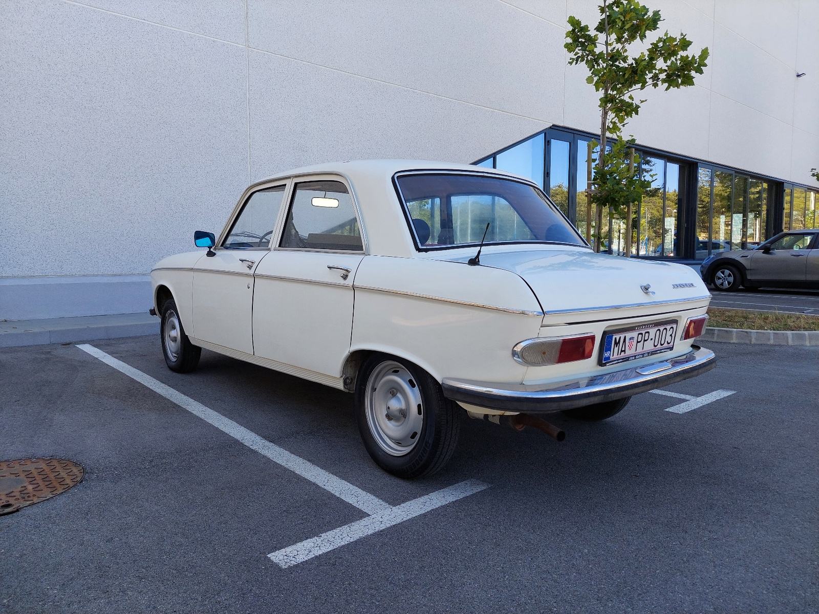 Peugeot 204 1100 **Oldtimer**, fotografija 8