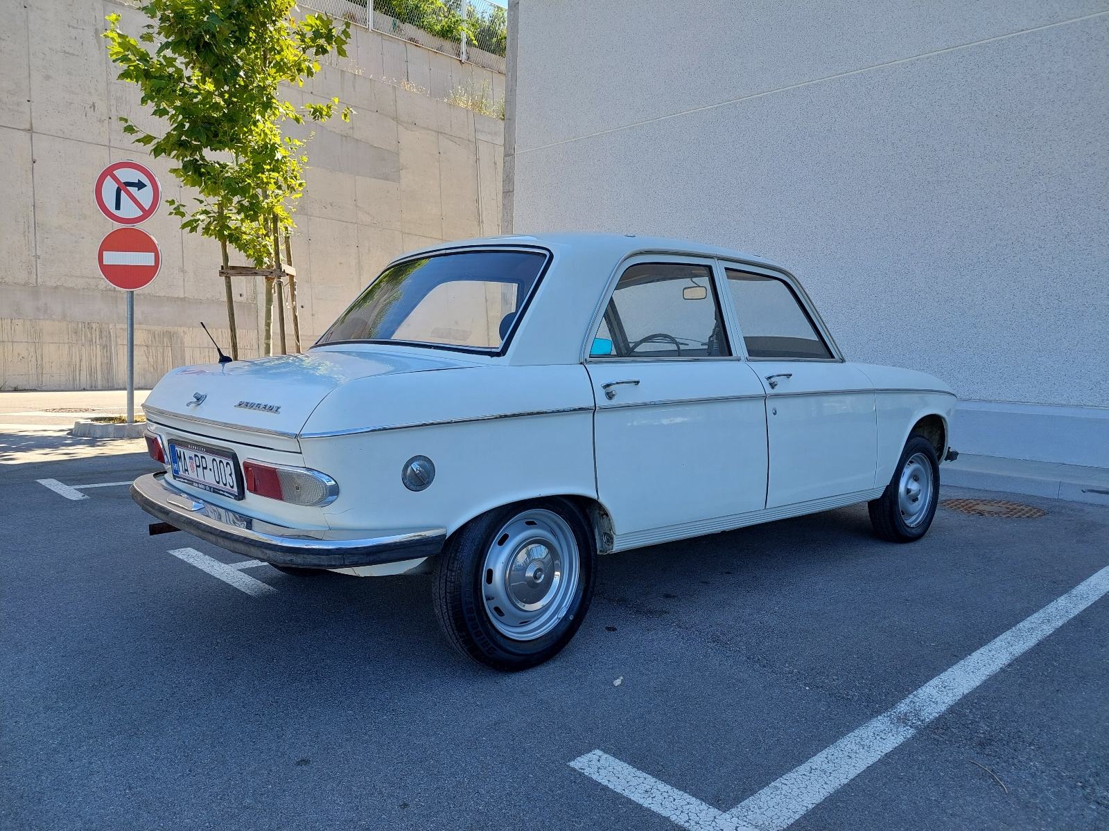 Peugeot 204 1100 **Oldtimer**, fotografija 6