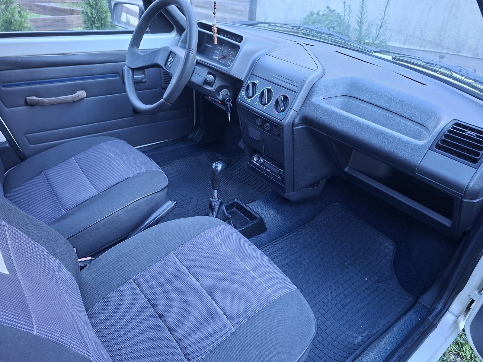 PEUGEOT 205 1.1 BENZIN, GARAẒ̌IRAN, LIJEPO OČUVAN, ISPRAVAN!, fotografija 12