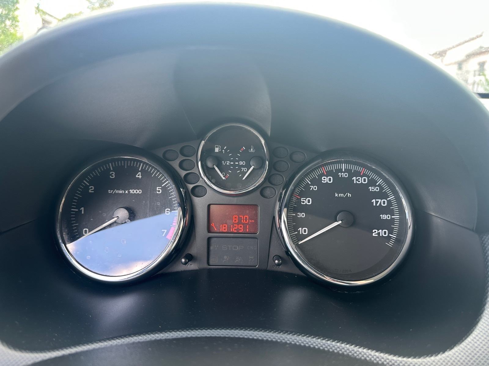 Peugeot 206+ 1,1 benzin/plin, fotografija 12