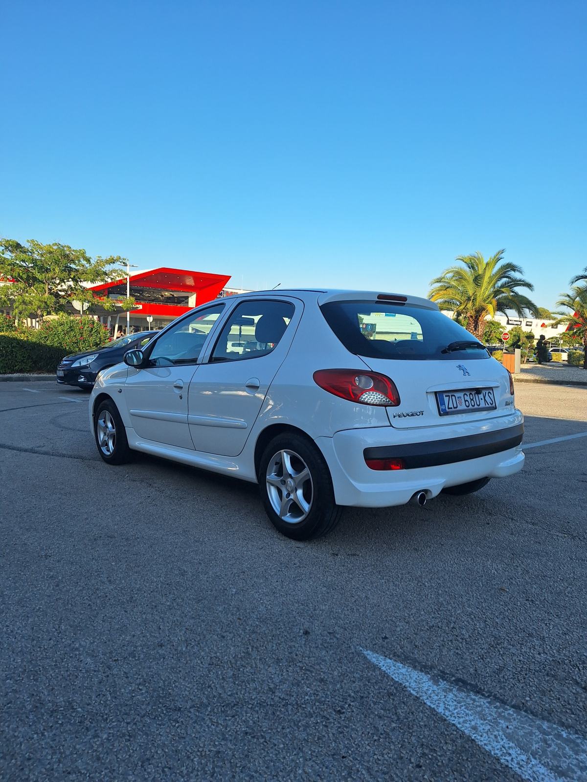 Peugeot 206+ 1,4 HDI, fotografija 4
