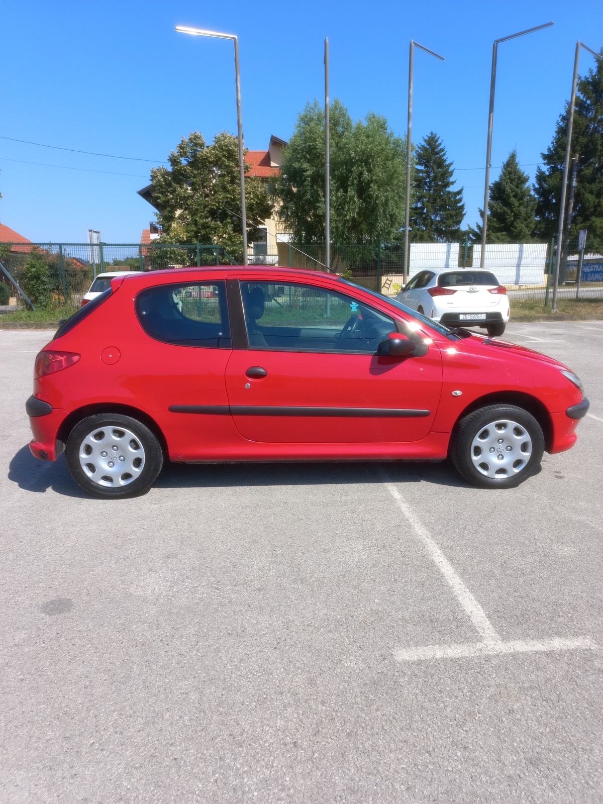 Peugeot 206 206 1,4 AUTO DOBAR BENZIN PLIN, fotografija 9
