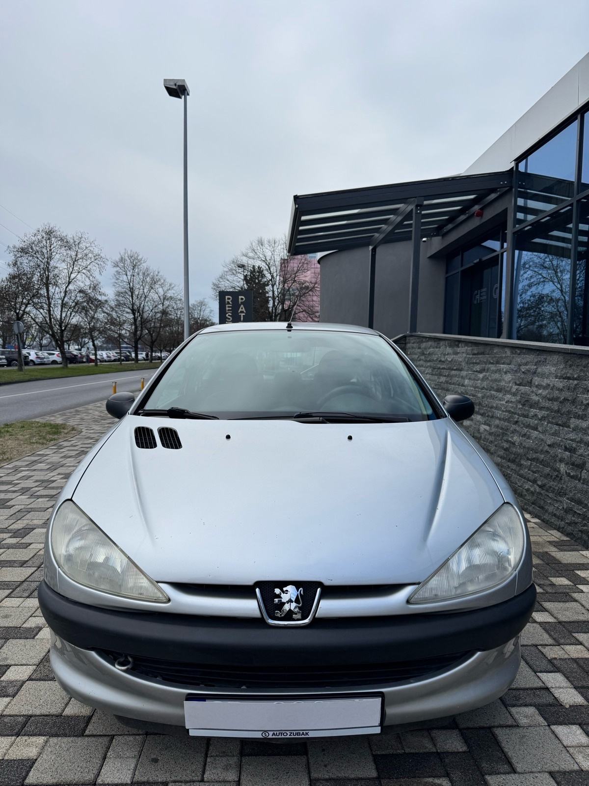 Peugeot 206 1,4 - NIJE UVOZ - 1 VL - KLIMA - PRILIKA !!!, fotografija 4