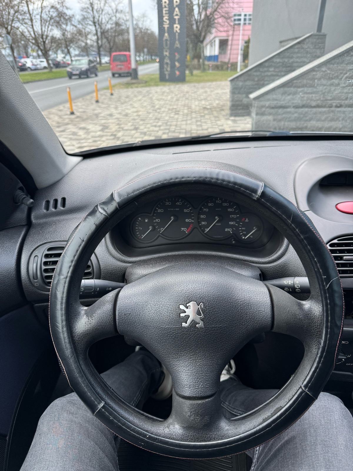 Peugeot 206 1,4 - NIJE UVOZ - 1 VL - KLIMA - PRILIKA !!!, fotografija 14