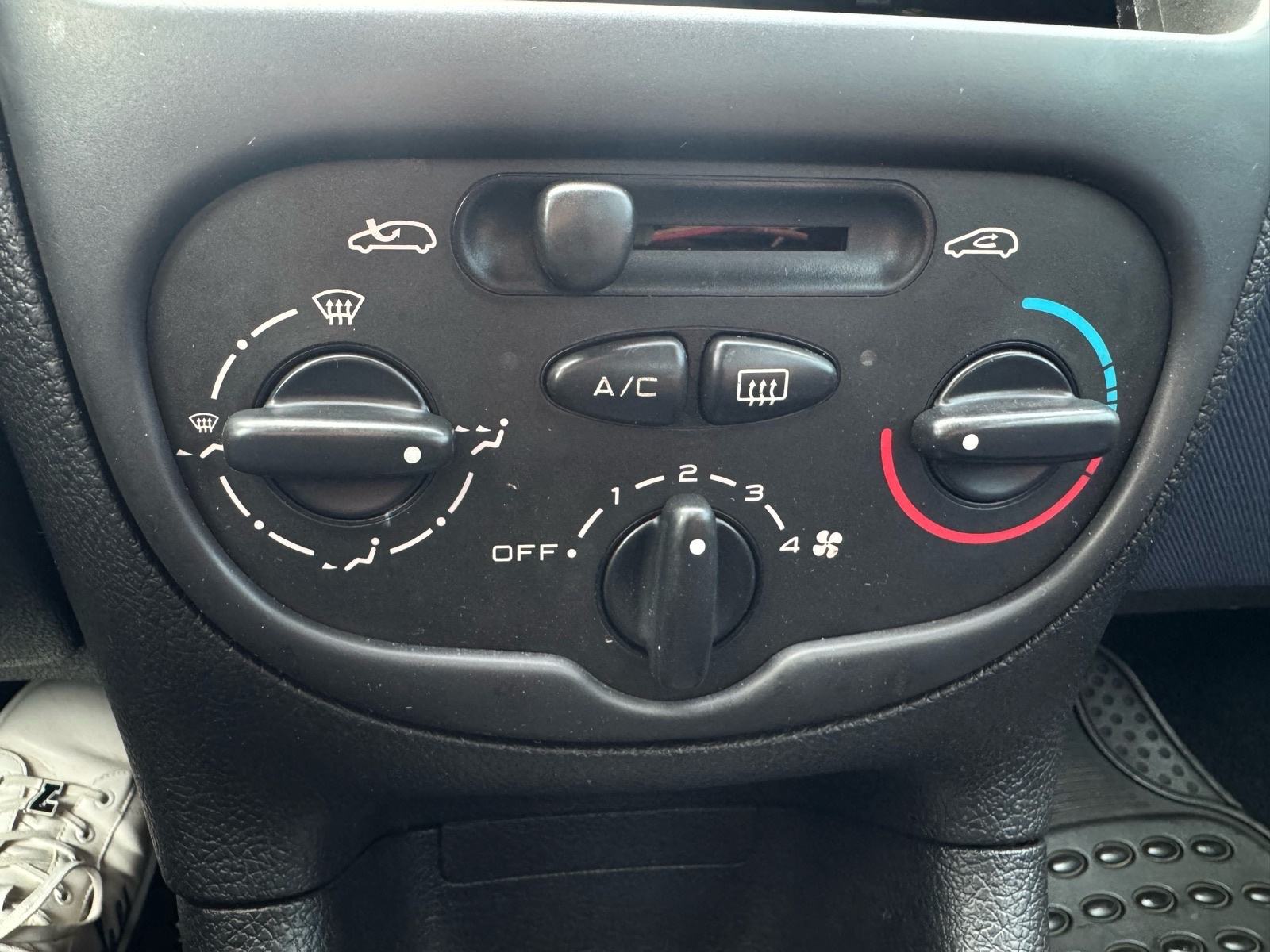 Peugeot 206 1,4 - NIJE UVOZ - 1 VL - KLIMA - PRILIKA !!!, fotografija 16