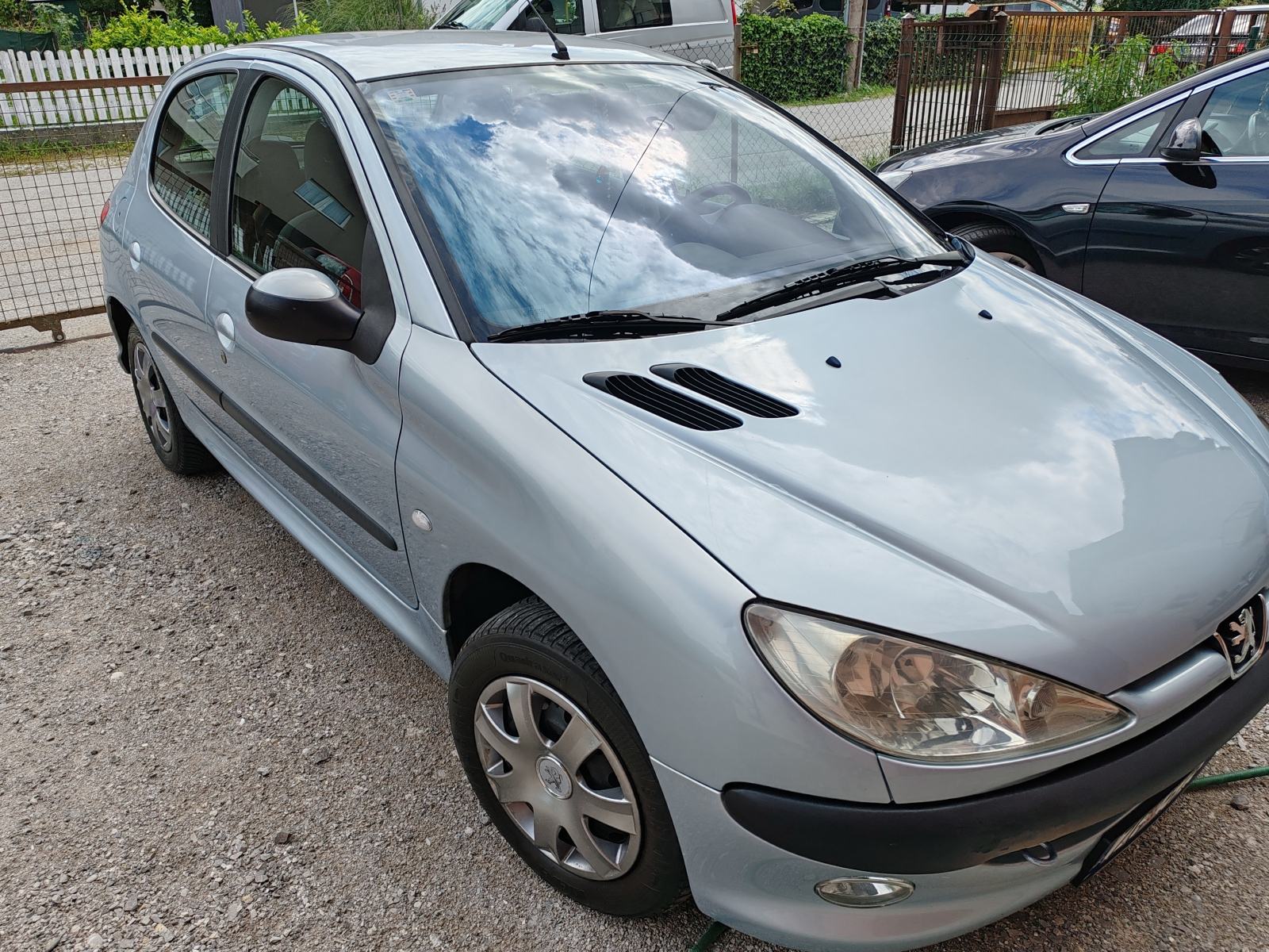 Peugeot 206 206 XT 1,4, fotografija 1