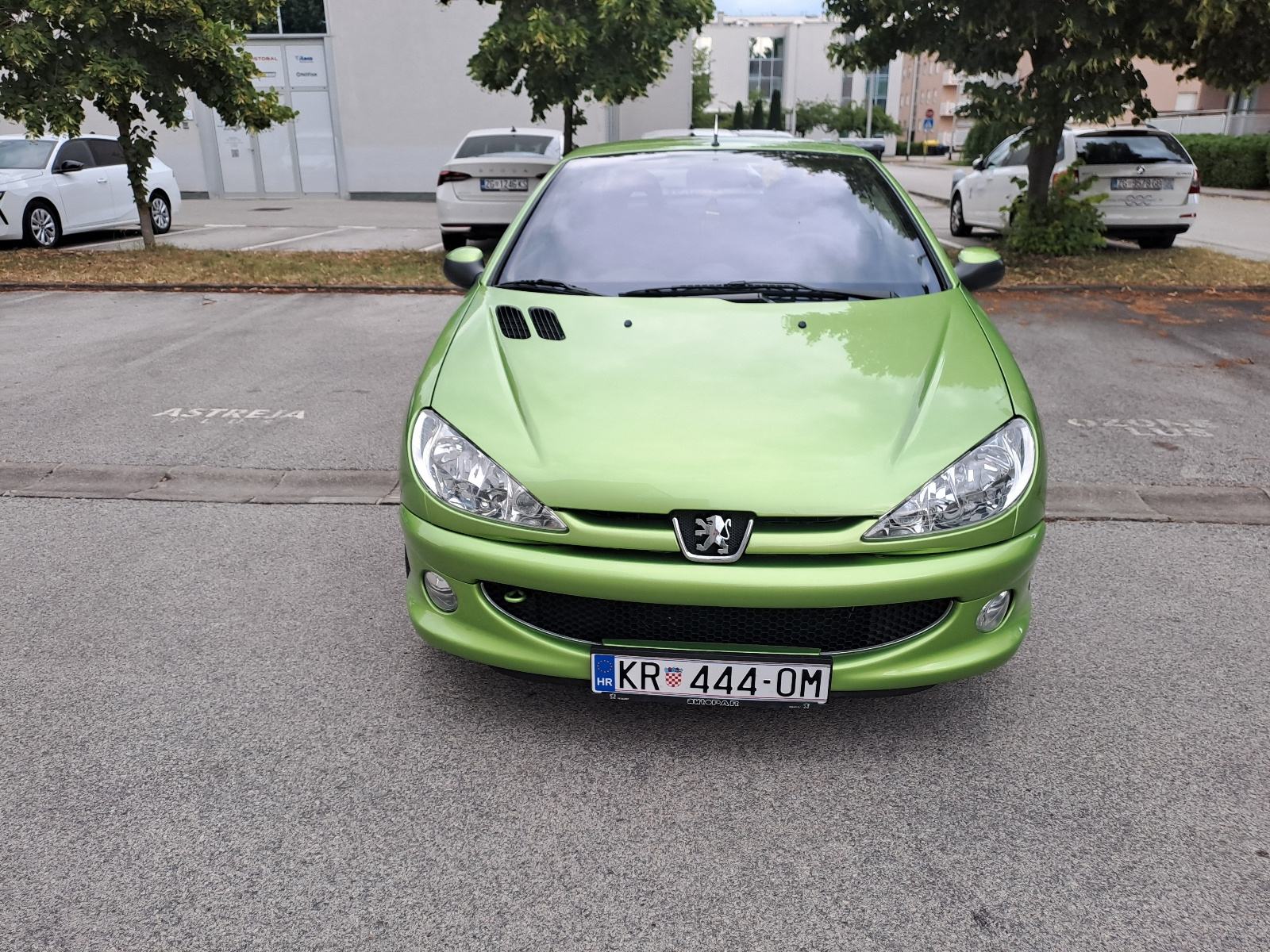 Peugeot 206 CC 1,6 16V , 16500 km samo, fotografija 3
