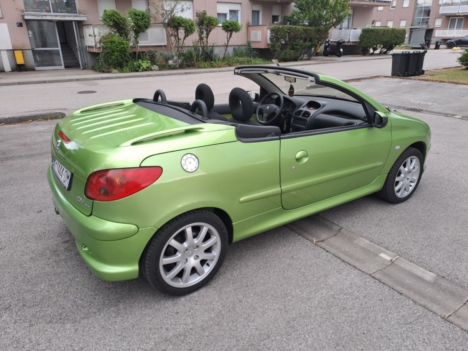 Peugeot 206 CC 1,6 16V , 16500 km samo, fotografija 16