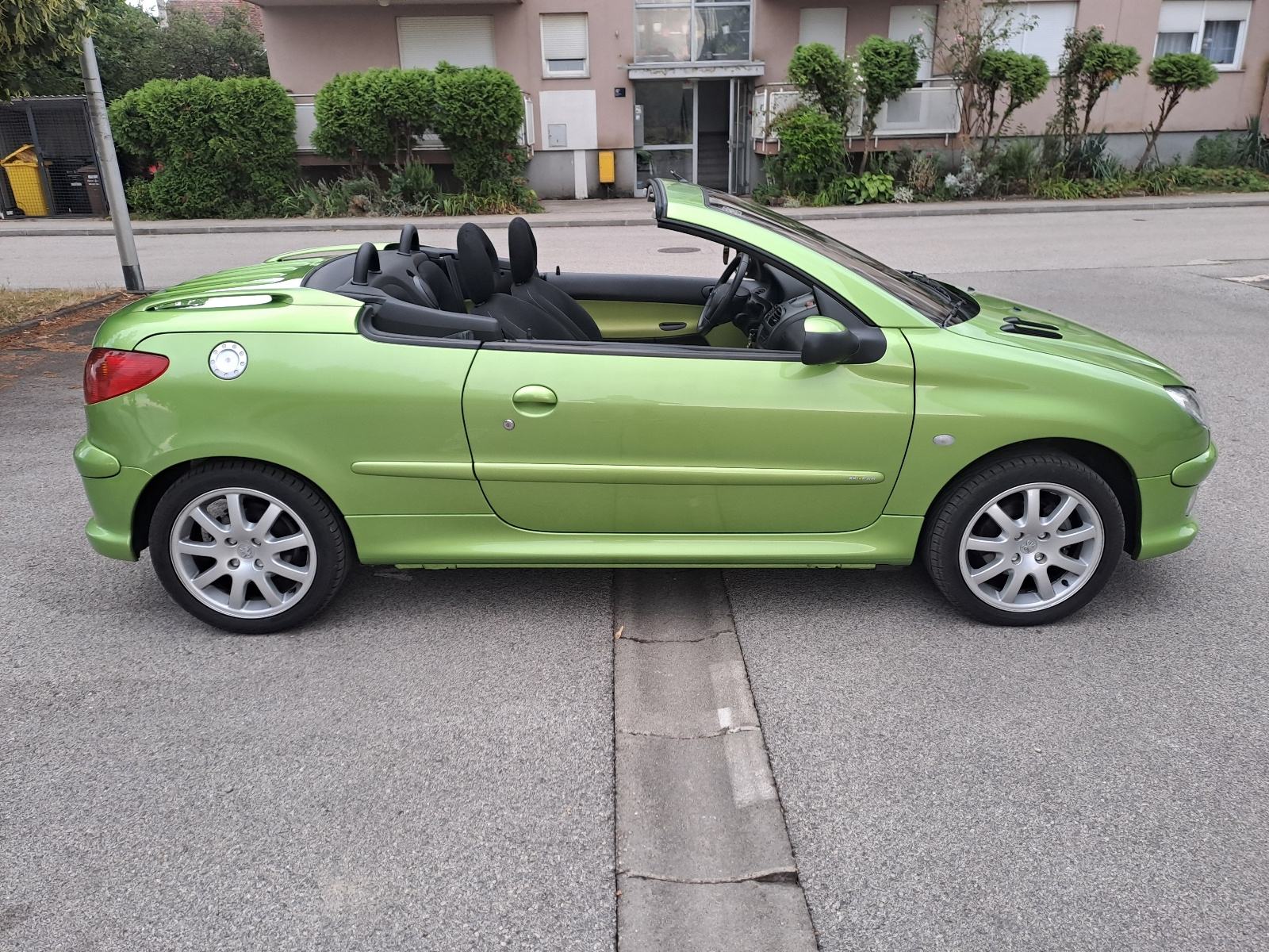 Peugeot 206 CC 1,6 16V , 16500 km samo, fotografija 17