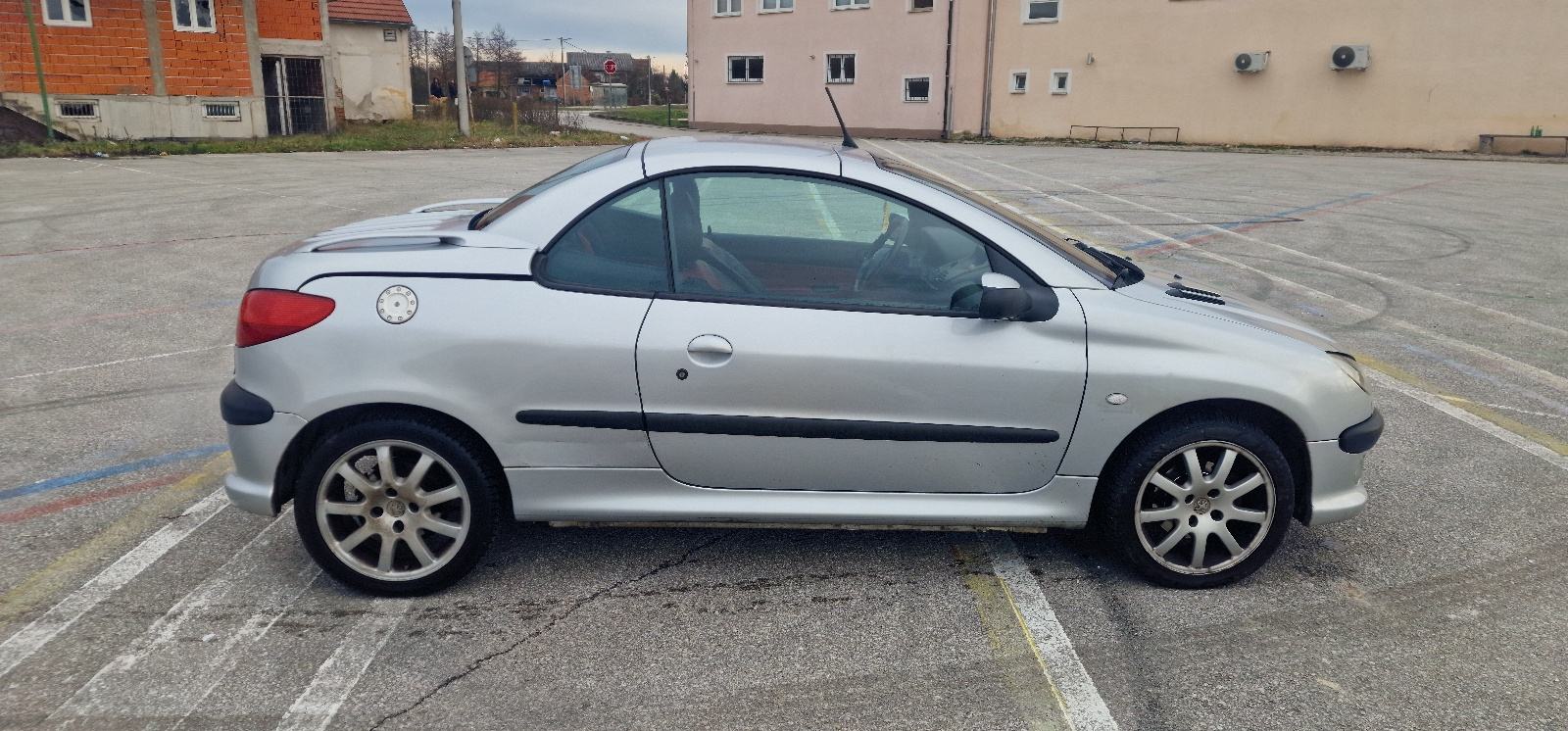 Peugeot 206 CC 2.0 benzin, 2002., 100kw (136ks), fotografija 4