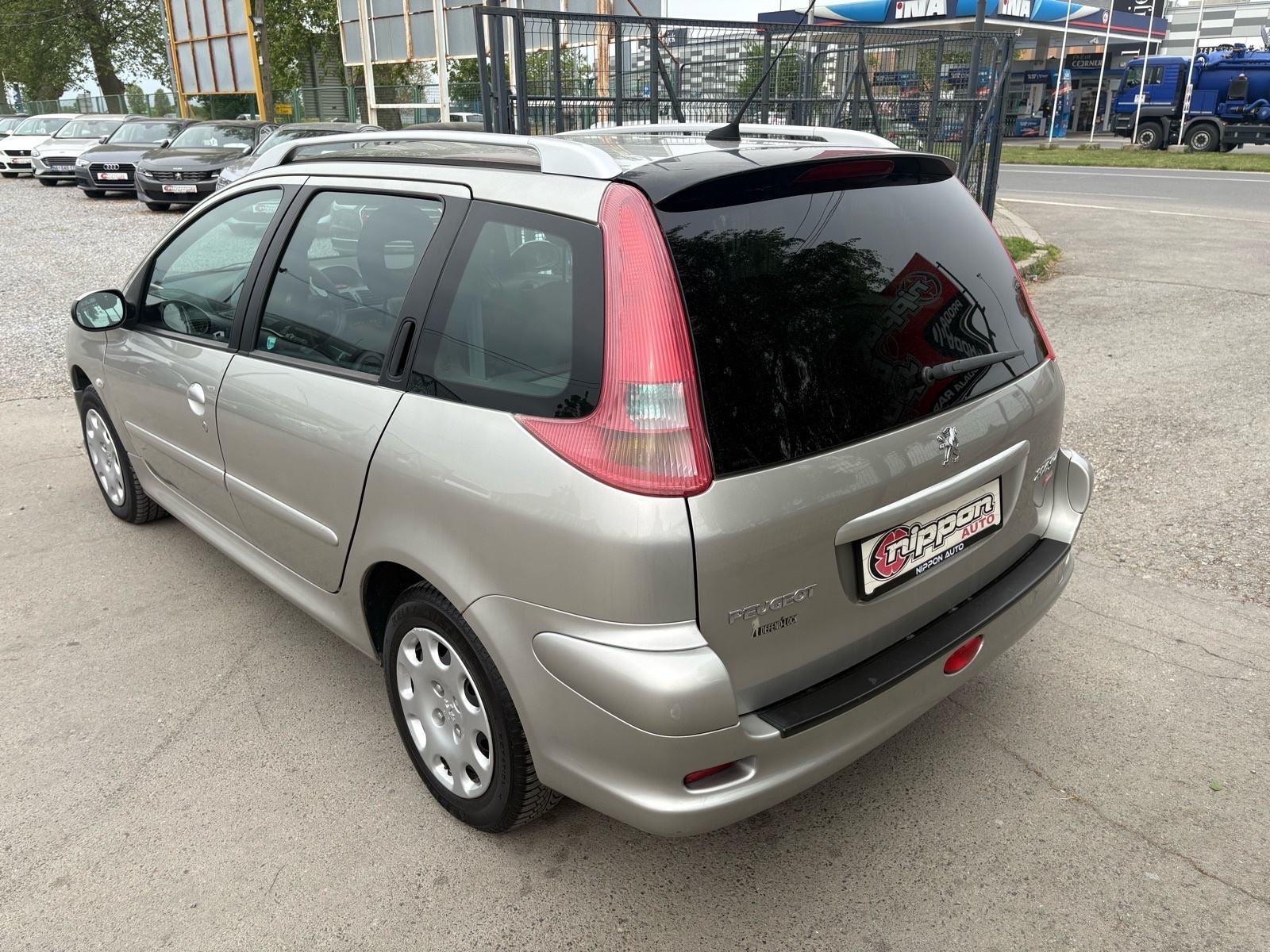Peugeot 206 SW 1,4 KLIMA - HR. AUTO - AUTOKREDIT, fotografija 4