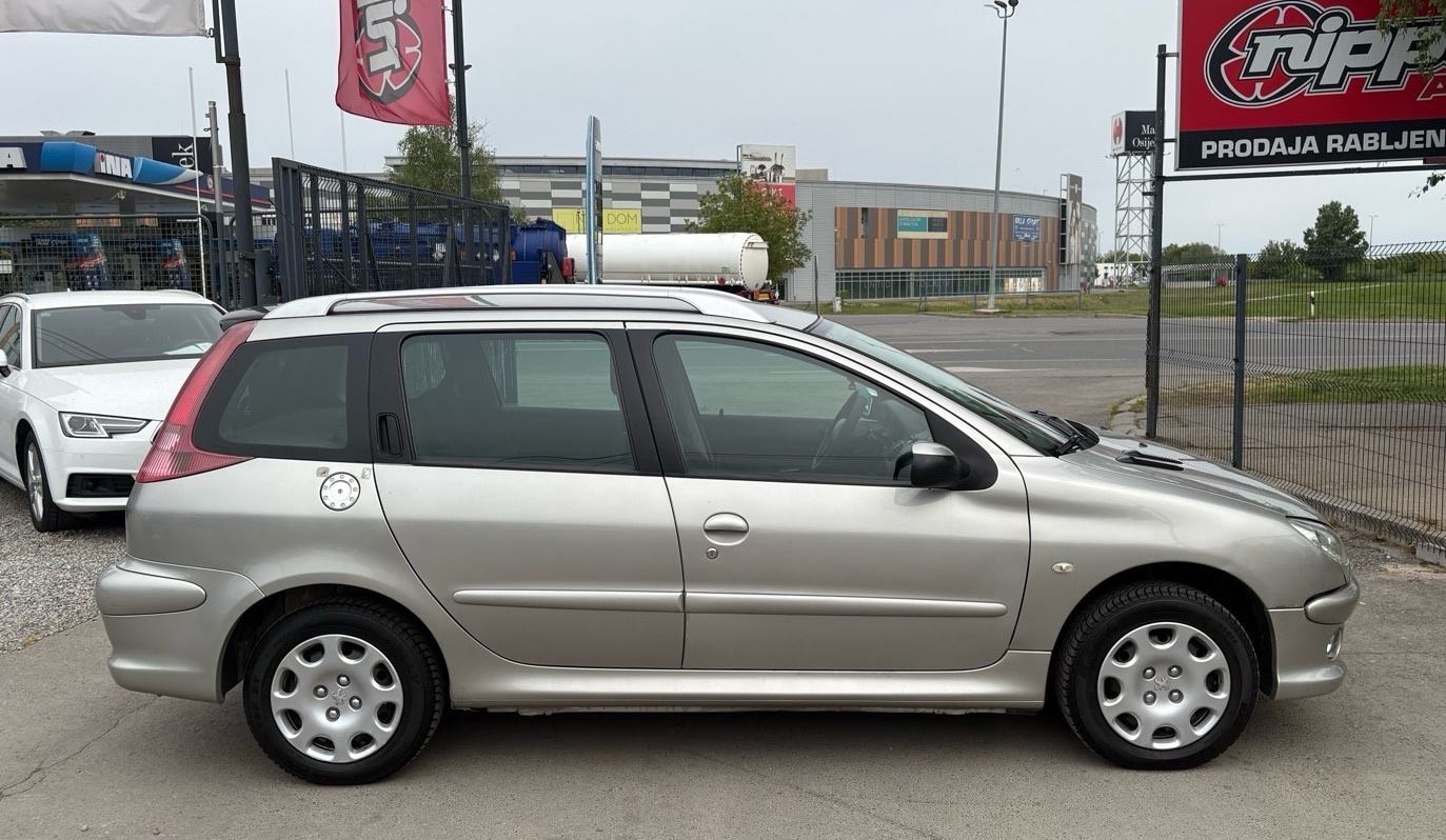 Peugeot 206 SW 1,4 KLIMA - HR. AUTO - AUTOKREDIT, fotografija 7