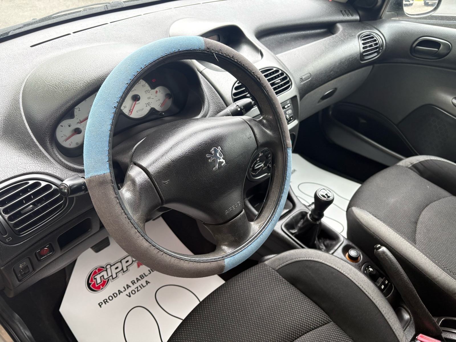 Peugeot 206 SW 1,4 KLIMA - HR. AUTO - AUTOKREDIT, fotografija 9