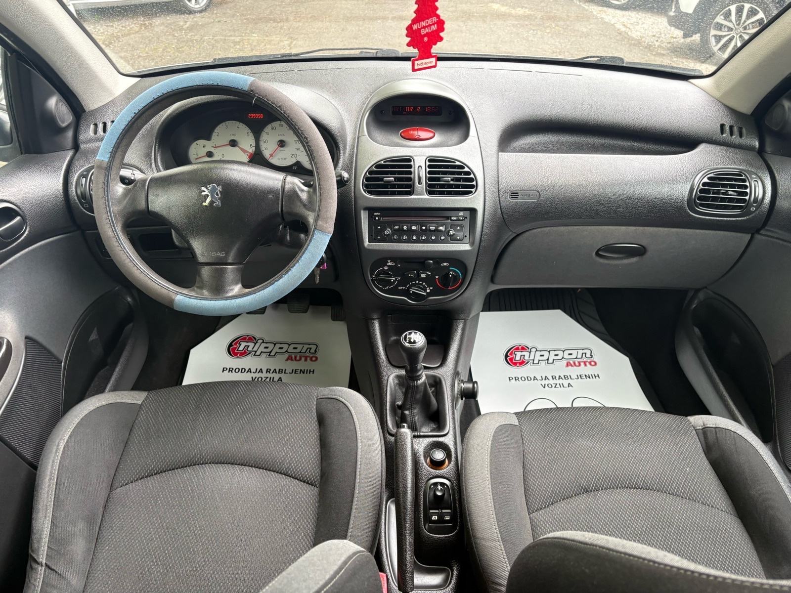 Peugeot 206 SW 1,4 KLIMA - HR. AUTO - AUTOKREDIT, fotografija 12
