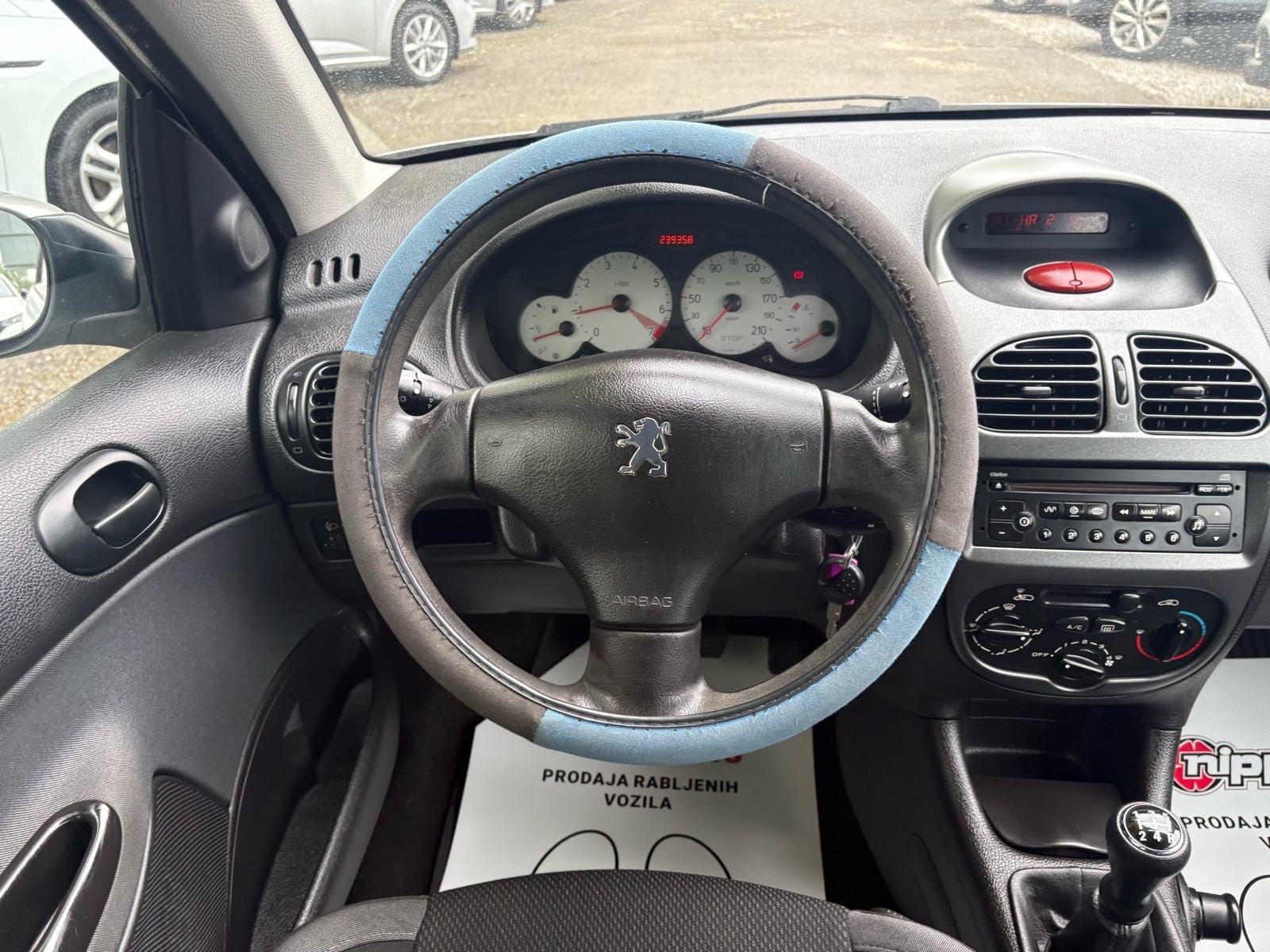 Peugeot 206 SW 1,4 KLIMA - HR. AUTO - AUTOKREDIT, fotografija 14