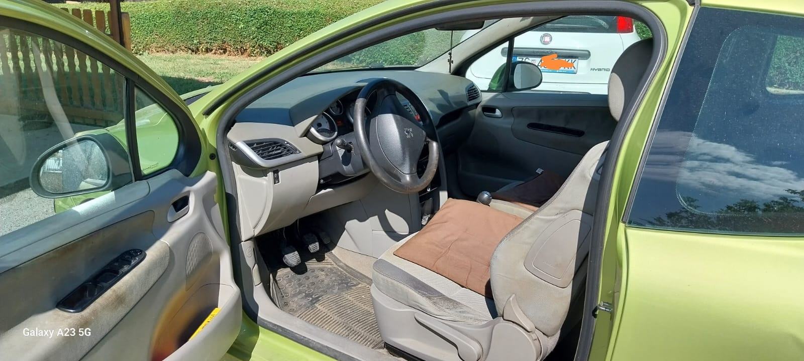 Peugeot 207 1,4 16V, fotografija 4