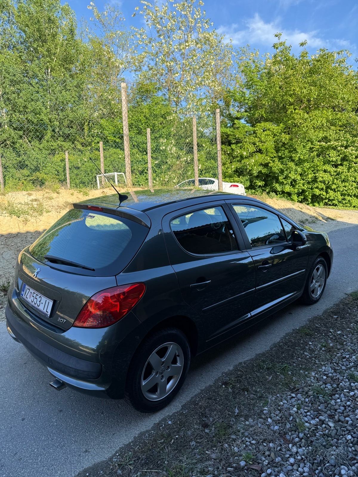 Peugeot 207 1,4 benzin, fotografija 5