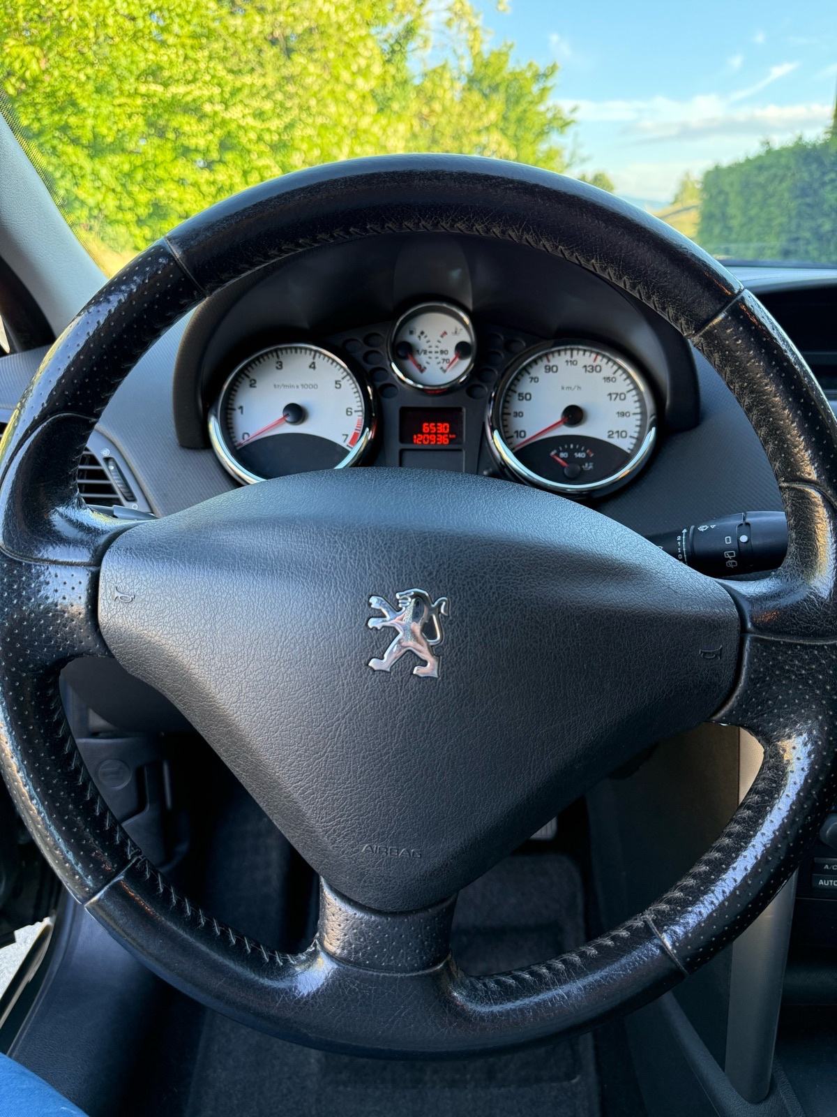 Peugeot 207 1,4 benzin, fotografija 10