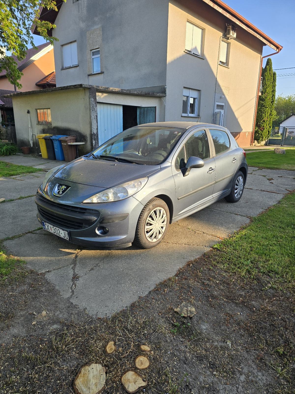 Peugeot 207 1,4 HDi, fotografija 1
