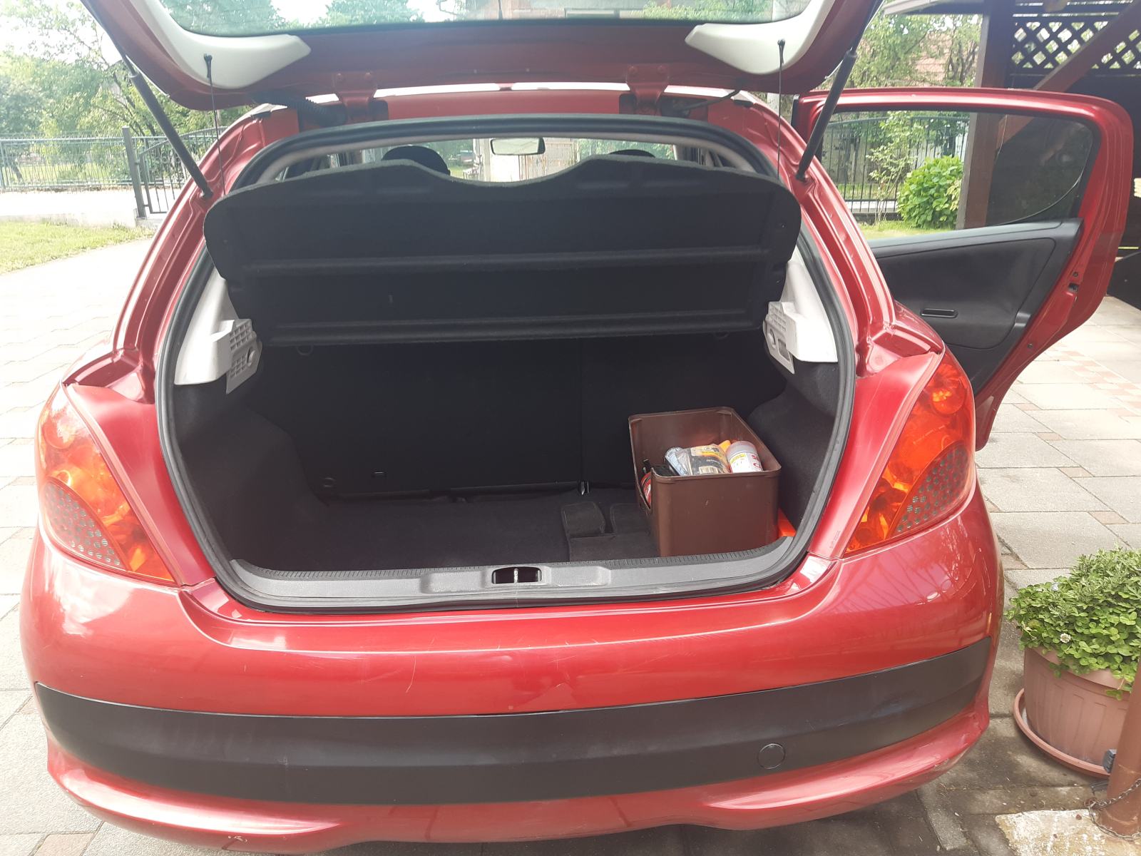 Peugeot 207, besprijekorna tehnička ispravnost, klima, reg. 02/2027., fotografija 7