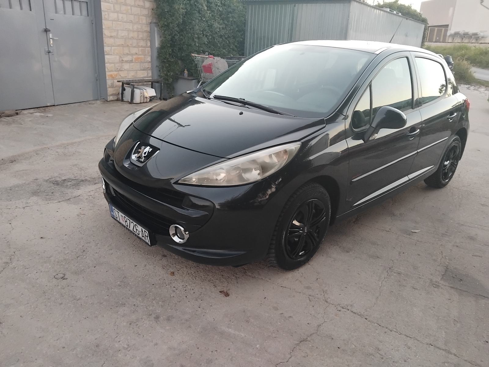 Peugeot 207 1,4i Reg 3mj 2027, pogled izvana - slika 1